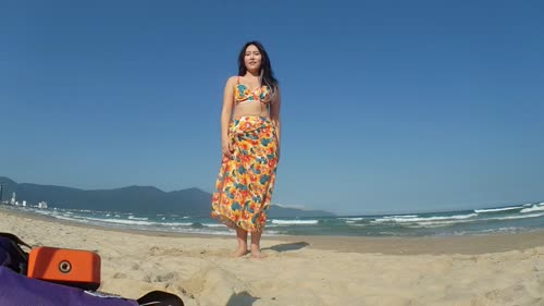 237685643502925745784844160738197784576 thumbnail