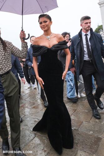 Zendaya Nude Celebrities - Celebrities Leaked Nude Photos