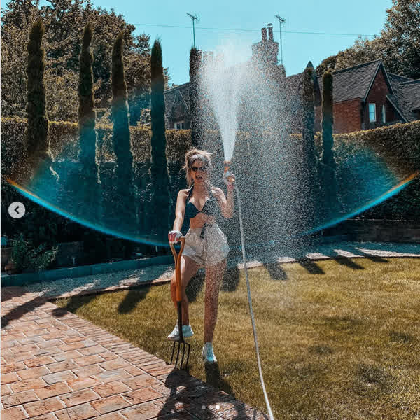 e5ace4157c647fac3529a8d6fcff1d38cf41c3fbedd39a8d9f0b4b8b4bf4c8fd thumbnail