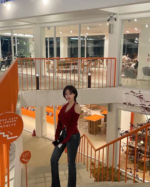 9ff7968730094f9193b8a8010e379ea395a5bc8408cb60eb55e420745cf3df55 thumbnail