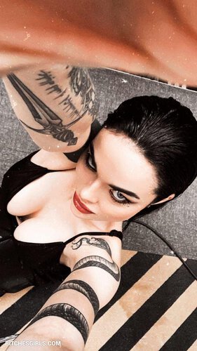 12463856582581029415403195688286432122 thumbnail